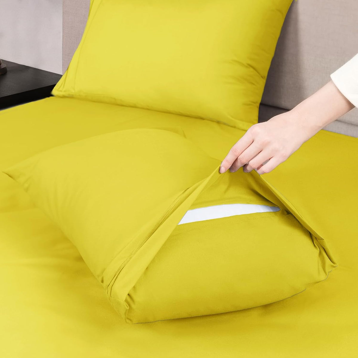 Queen Size Sheet Set - Hotel Luxury 1800 Bedding Sheets & Pillowcases - Deep Pocket Fitted Sheet, Soft, Breathable, Wrinkle & Fade Resistant - 4 Piece (Queen, Yellow)