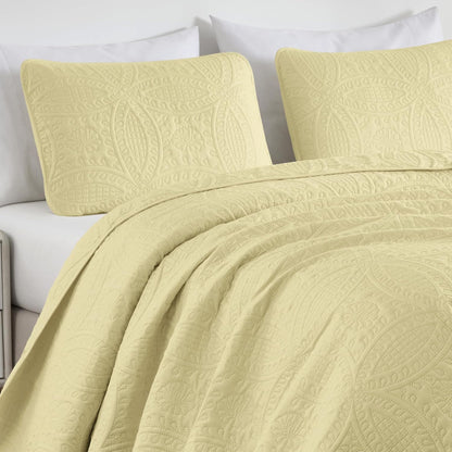 Austin King Oversized Bedspread Set, 3-Piece Pinsonic Quilted Lightweight Microfiber Bedspread Coverlet, Pastel Yellow